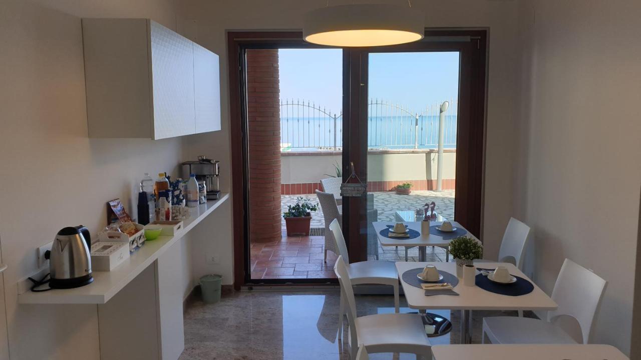 Bed and Breakfast Tramonto Sul Mare Termoli Exterior foto