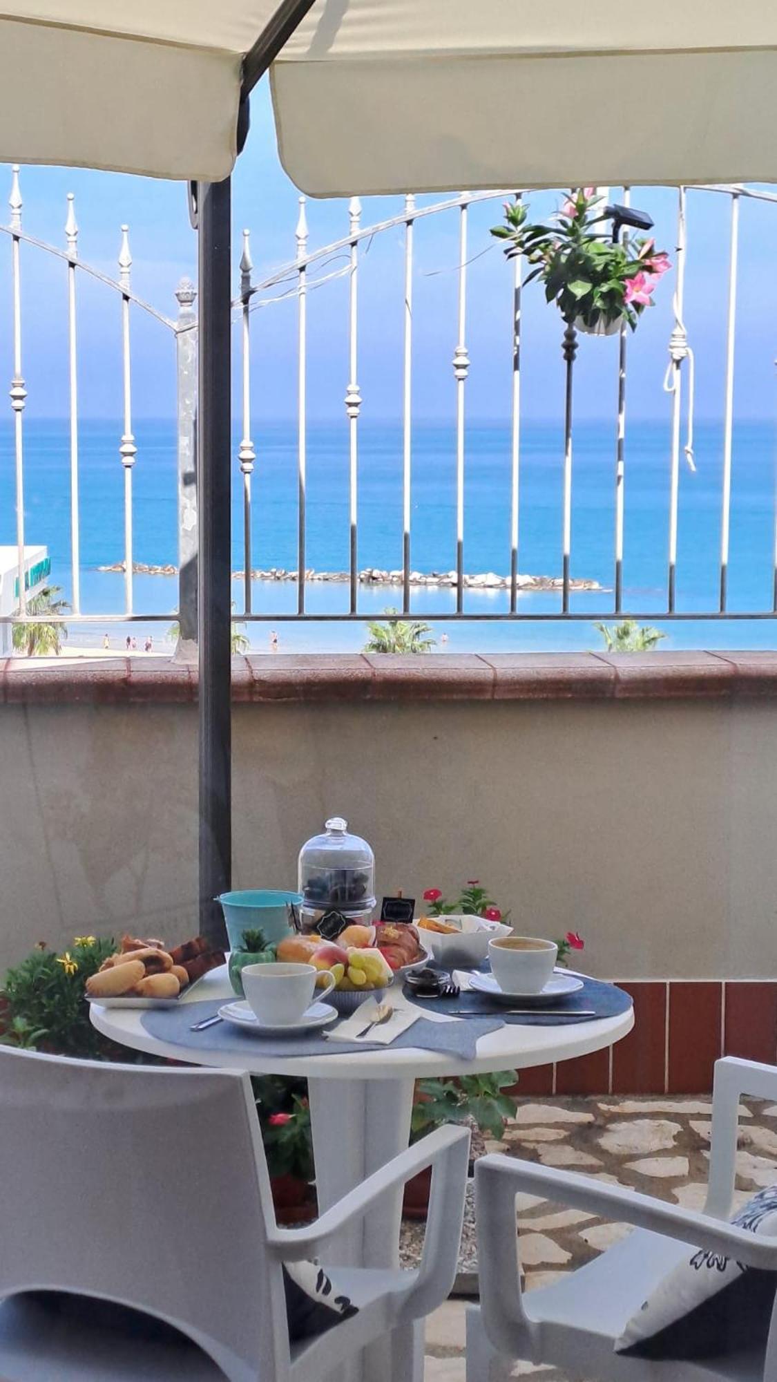 Bed and Breakfast Tramonto Sul Mare Termoli Exterior foto